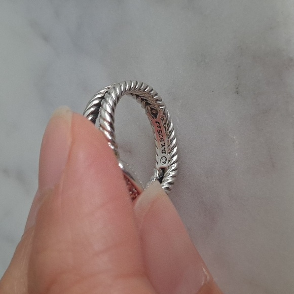 Authentic David Yurman Petite Albion Garnet ring - Picture 8 of 16